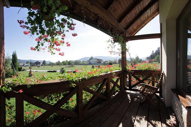 Pensiunea Inima Bucovinei Frasin Habitación foto